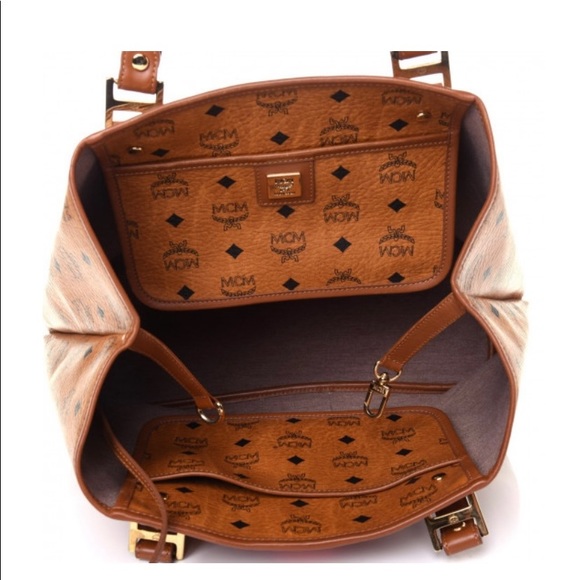 Authentic MCM Visetos Crocodile Embossed Shopper Tote in Cognac - Picture 4 of 13